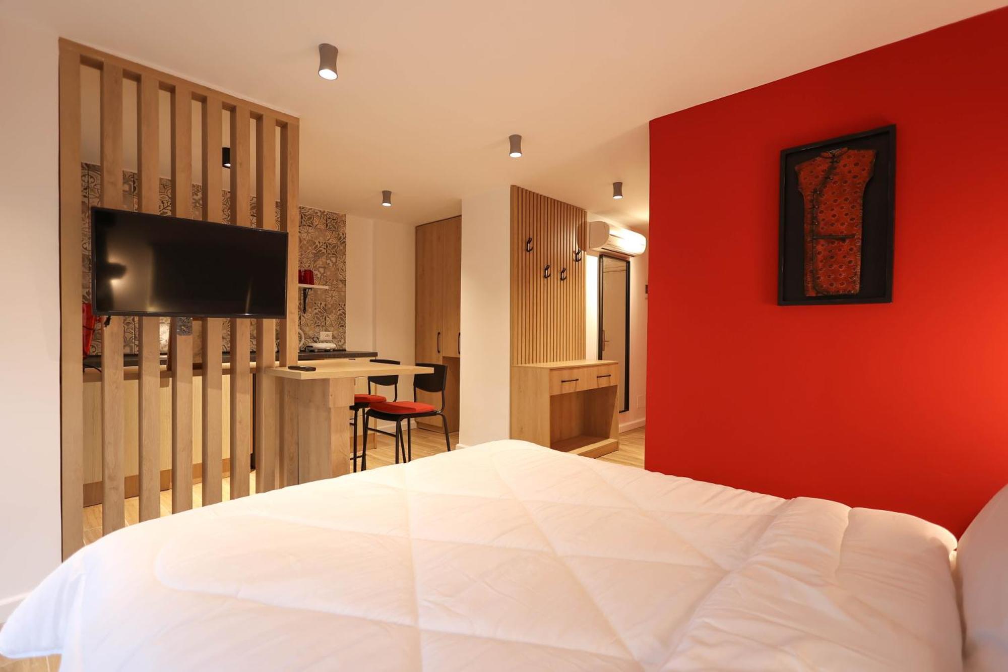 Grandstay Studios Dıraç Dış mekan fotoğraf