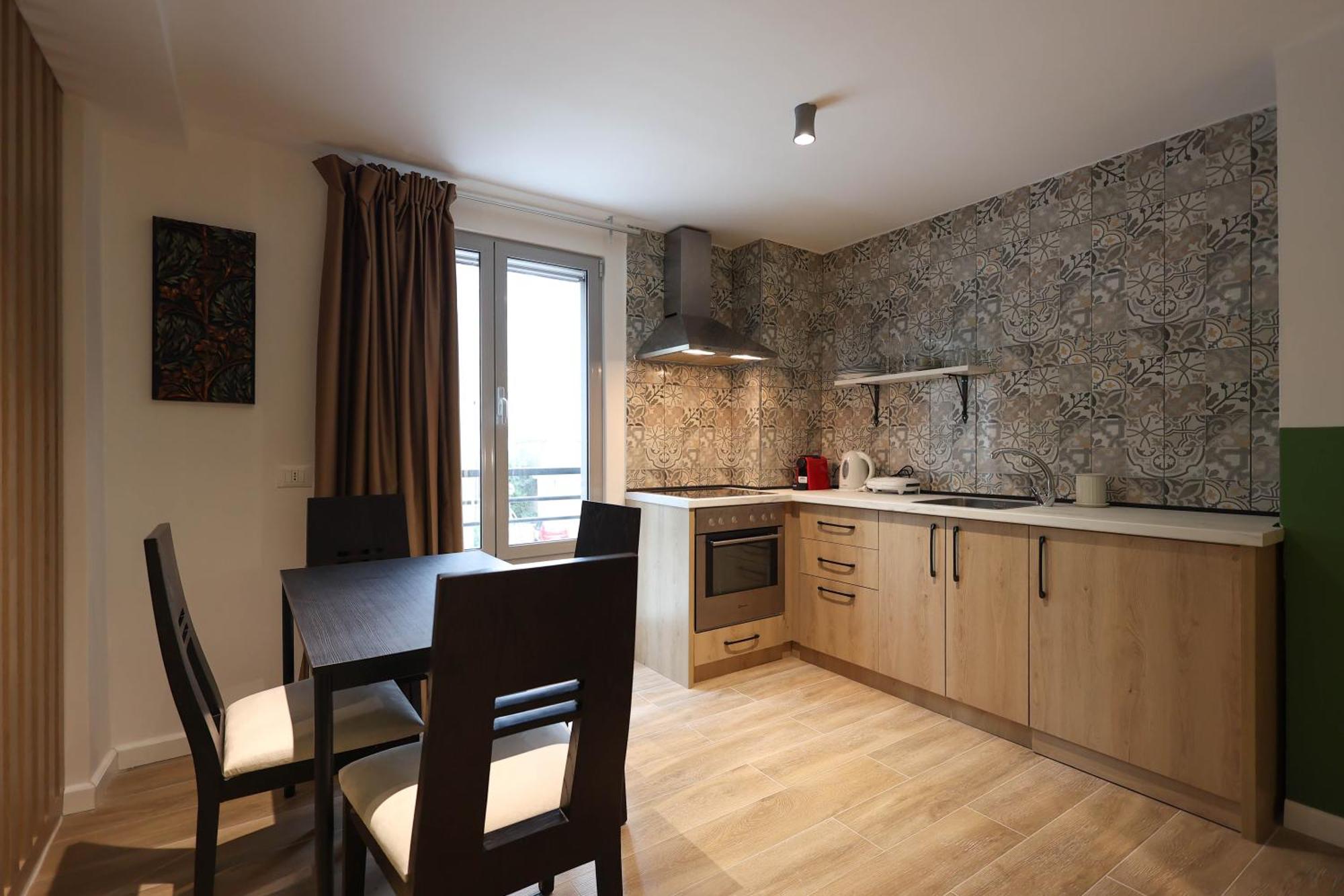 Grandstay Studios Dıraç Dış mekan fotoğraf