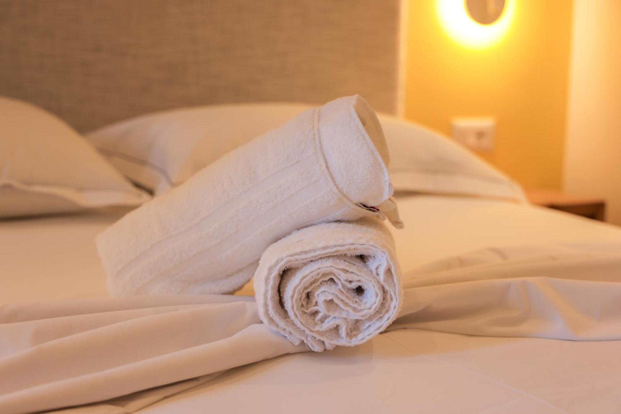 Grandstay Studios Dıraç Dış mekan fotoğraf