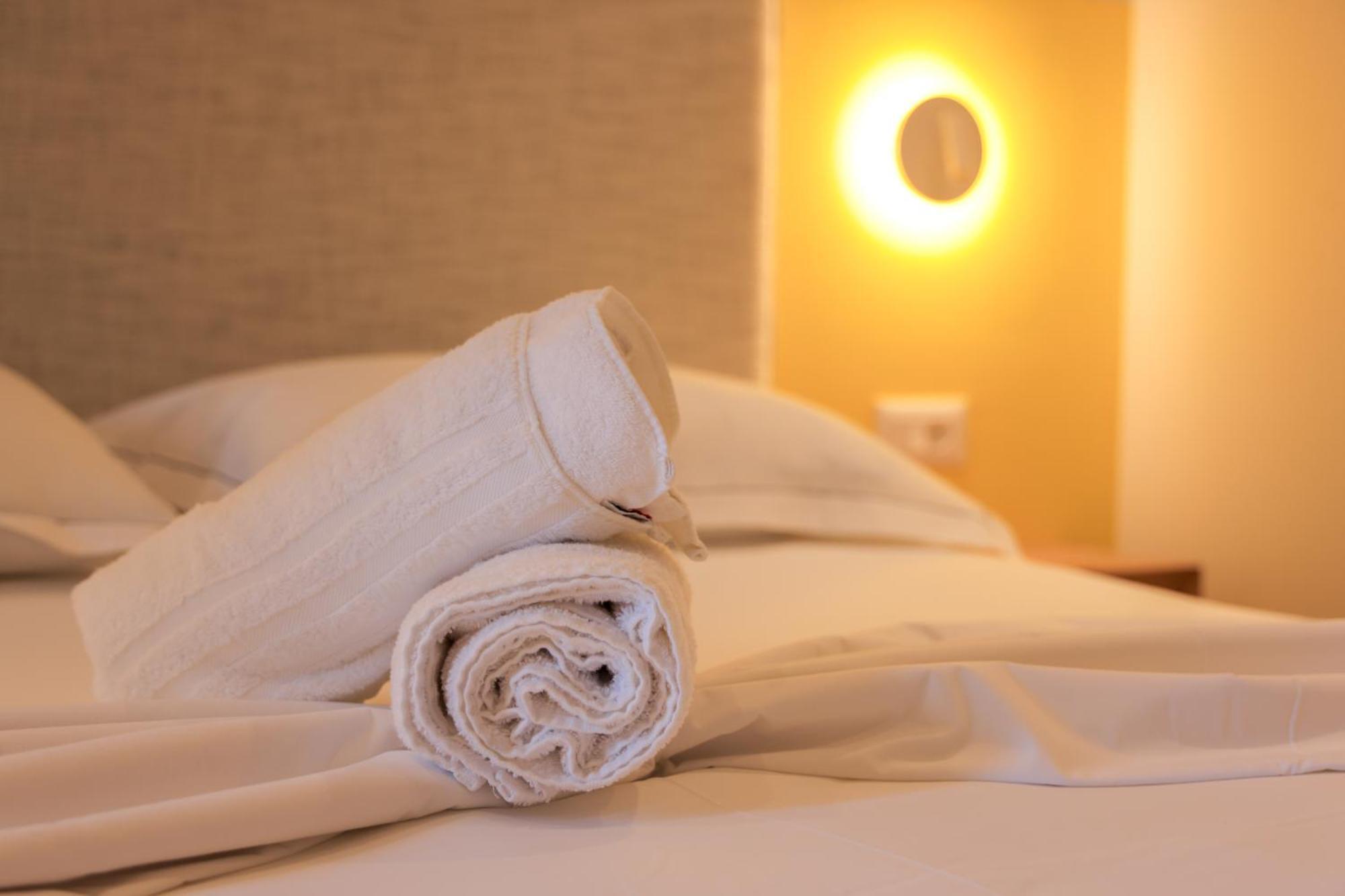 Grandstay Studios Dıraç Dış mekan fotoğraf
