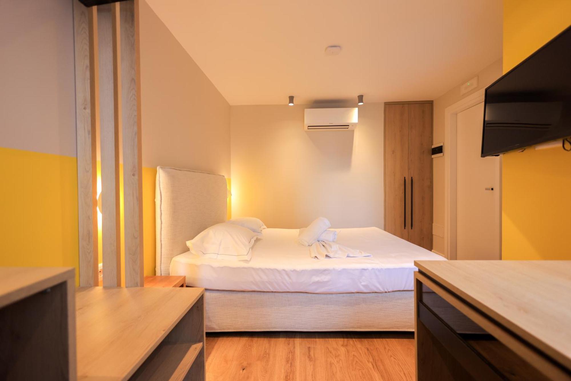 Grandstay Studios Dıraç Dış mekan fotoğraf